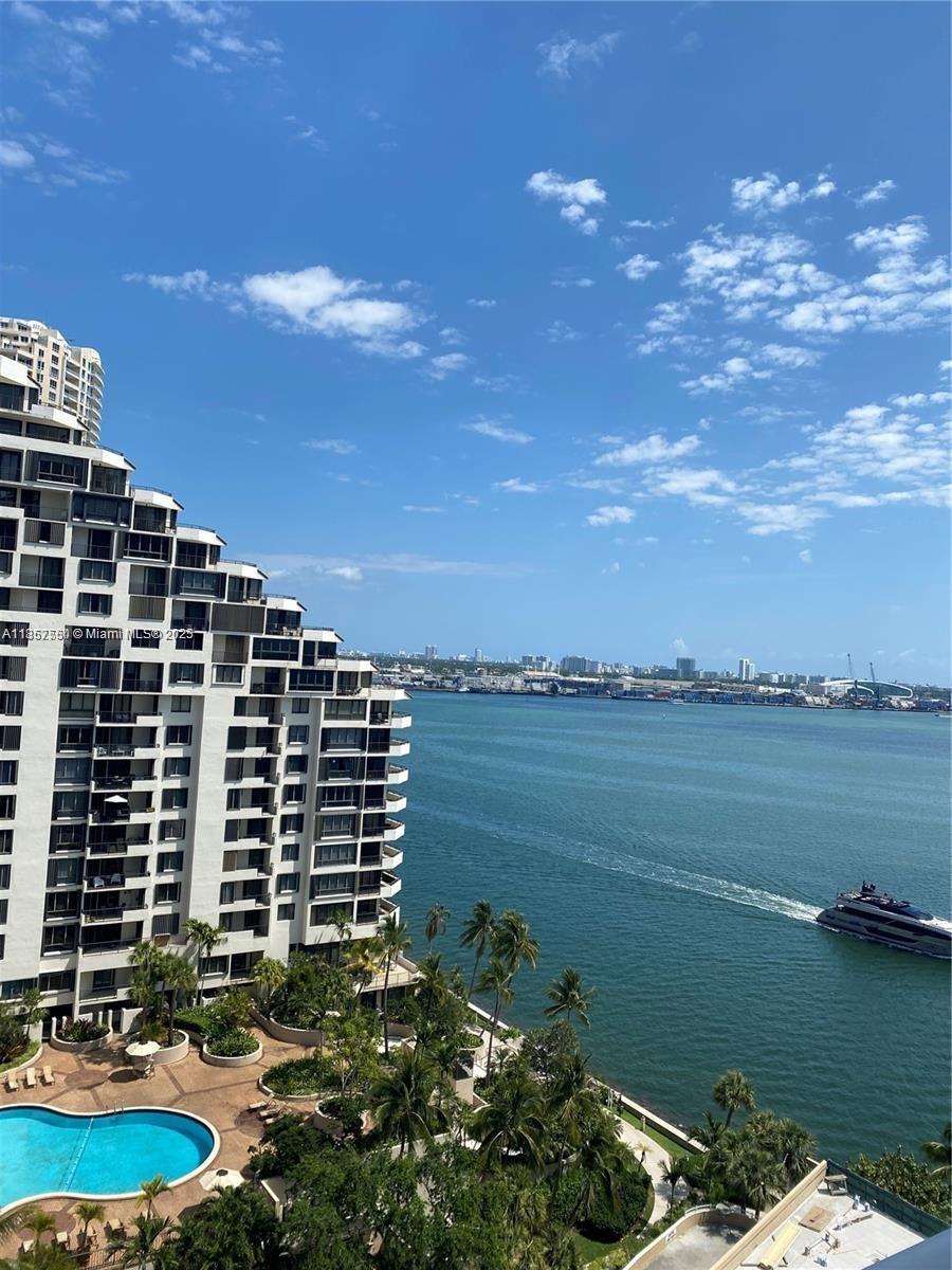 770 Claughton Island Dr #1605, Miami FL 33131