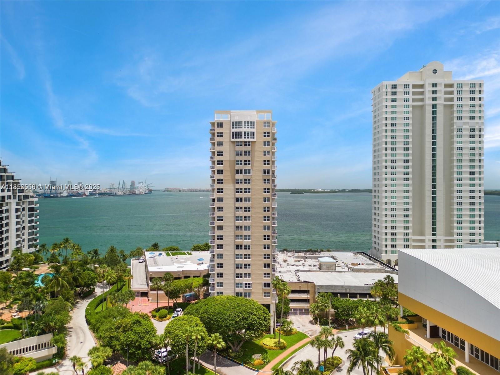 770 Claughton Island Dr #1605, Miami FL 33131
