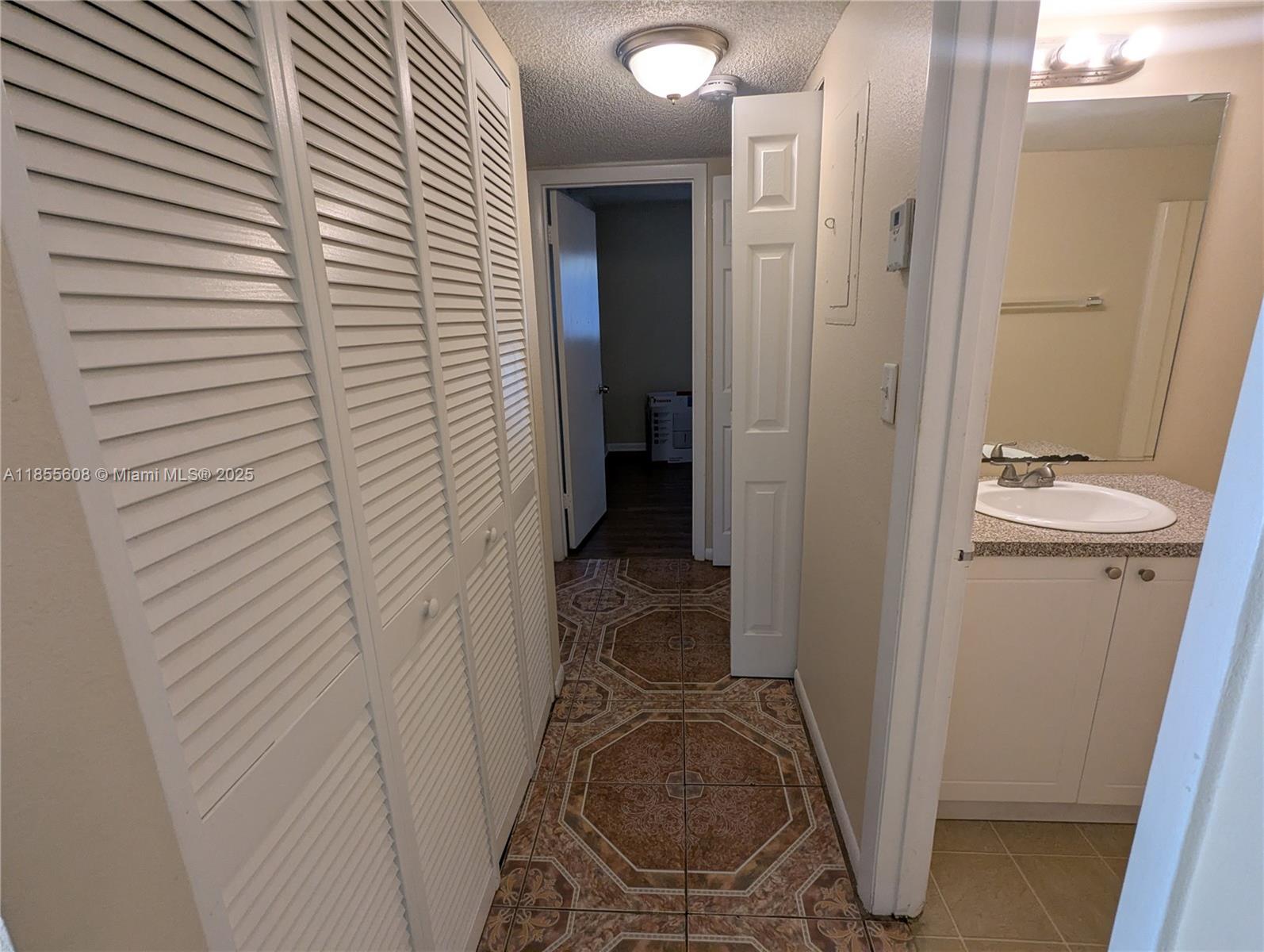 Property photo # 9
