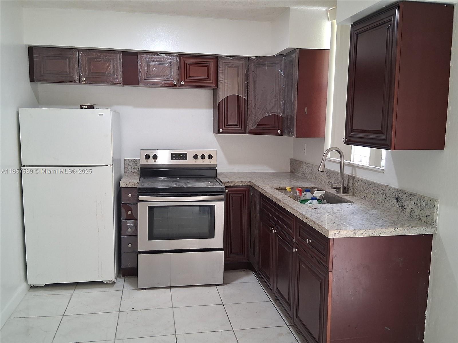 Property photo # 0