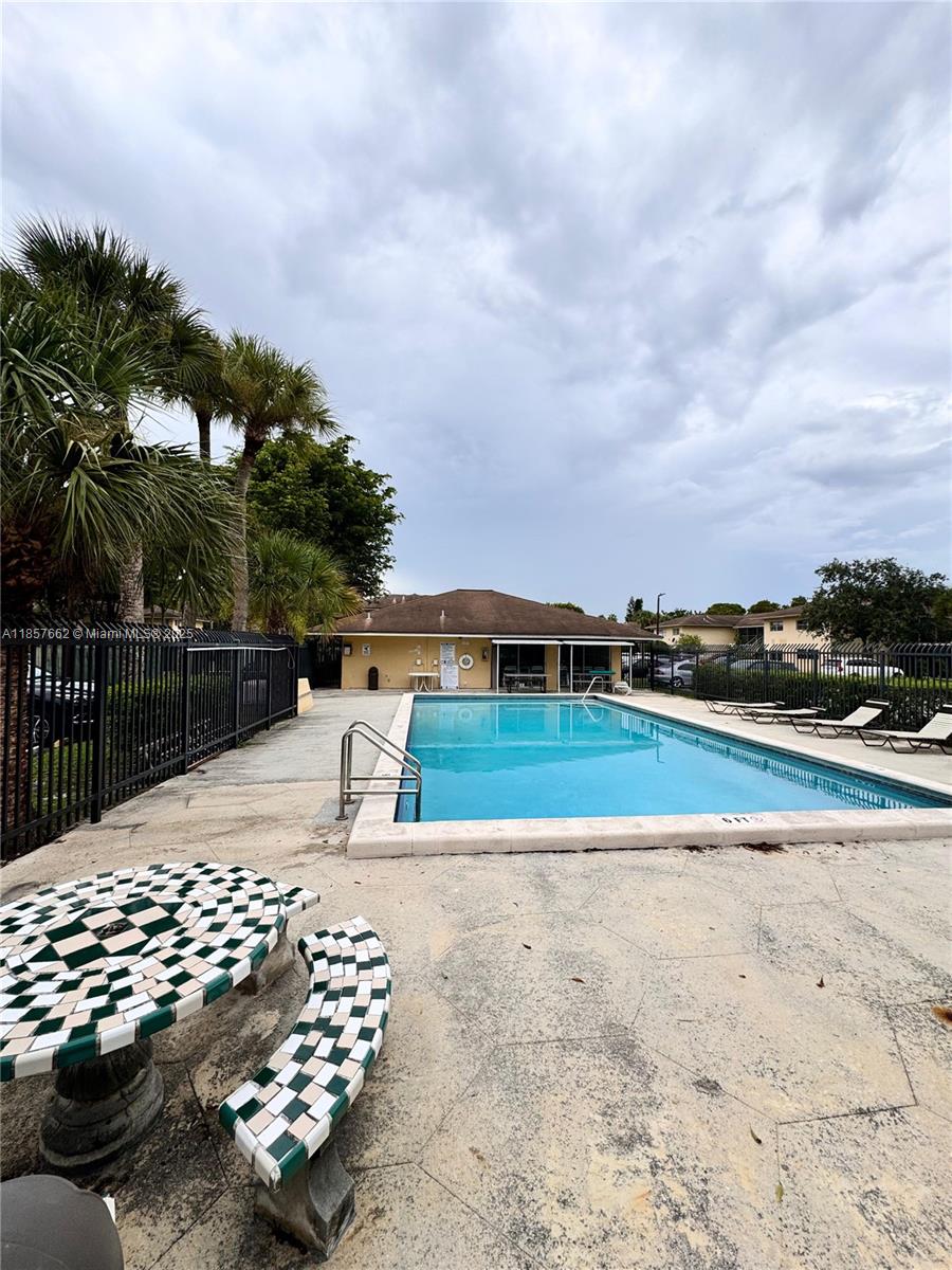 Property photo # 4