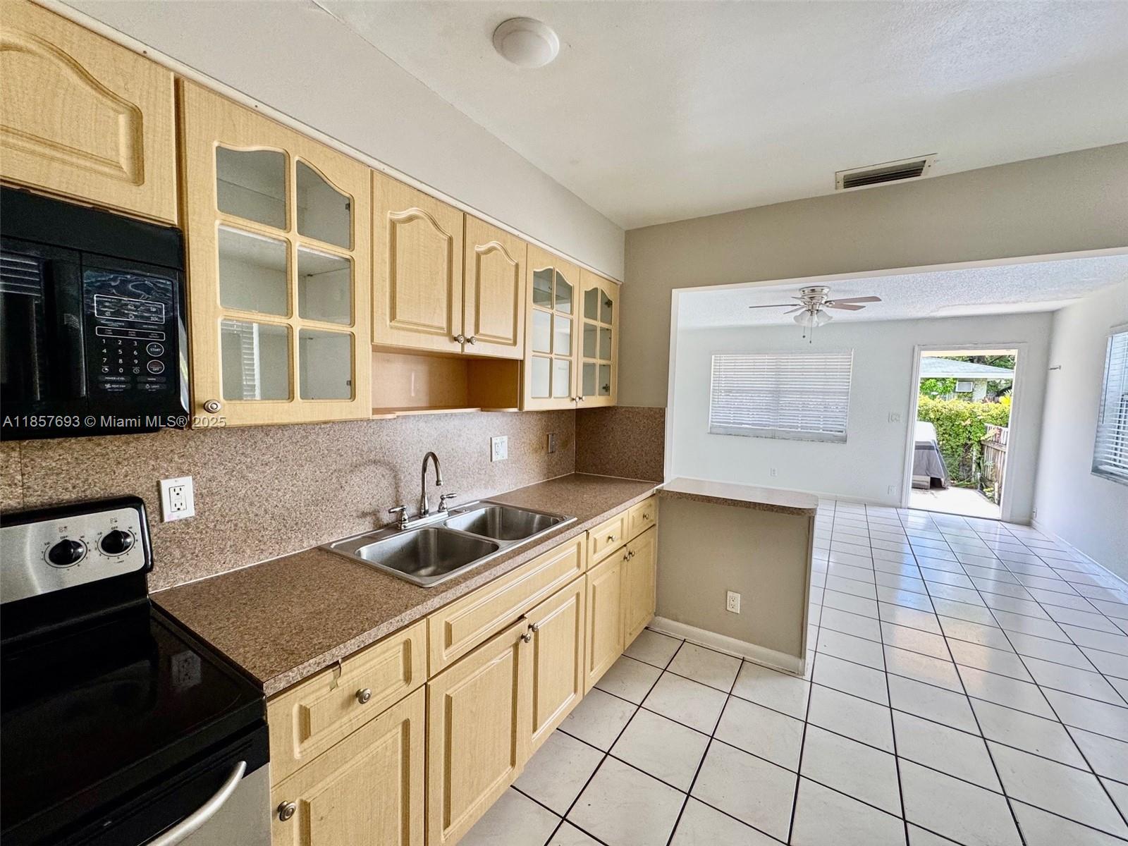 Property photo # 0