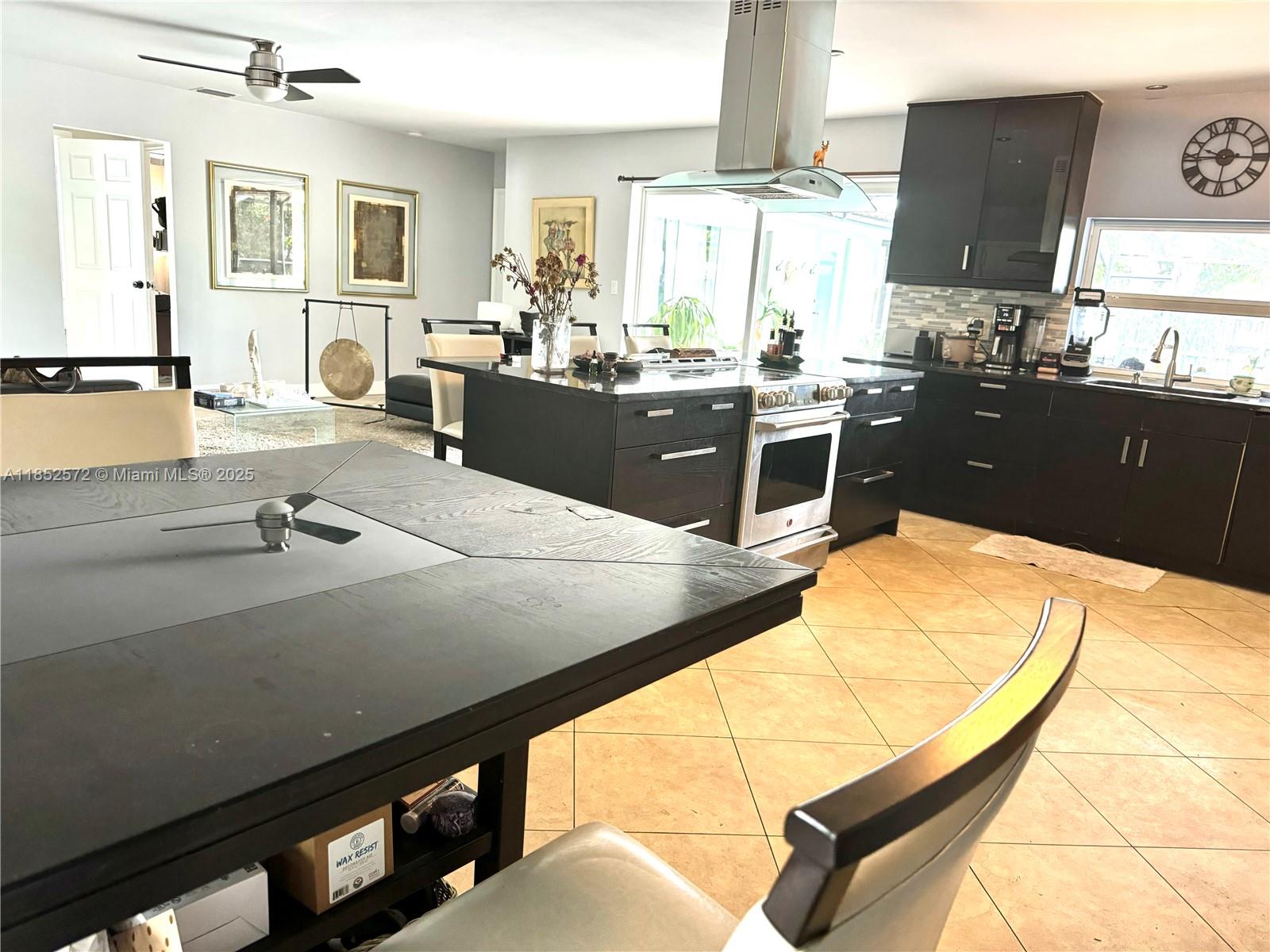 Property photo # 6