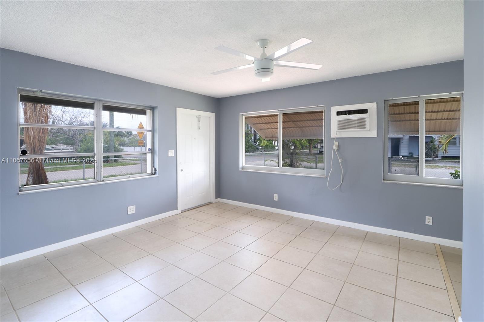 Property photo # 4