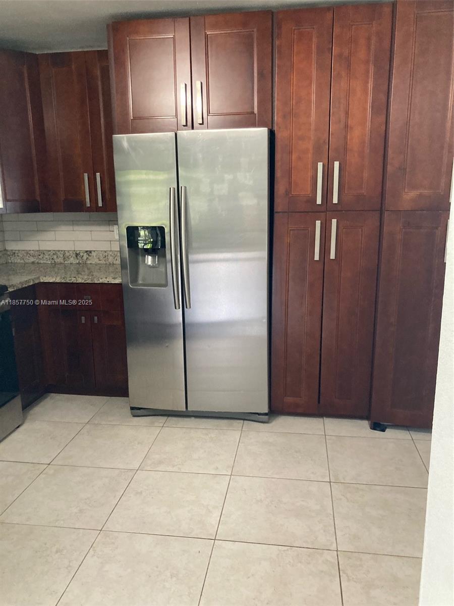 Property photo # 9