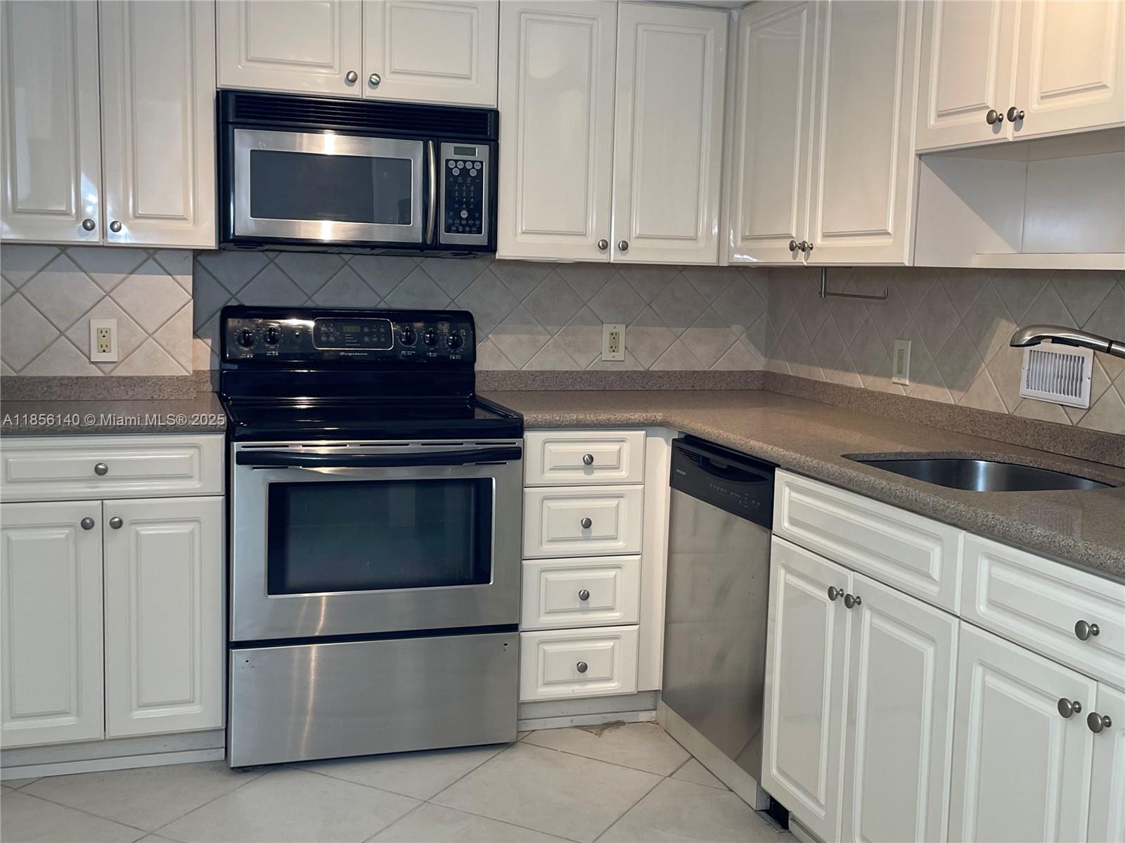 Property photo # 8