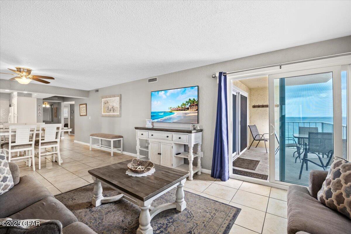 Image 4 For 5801 Thomas Drive 1003