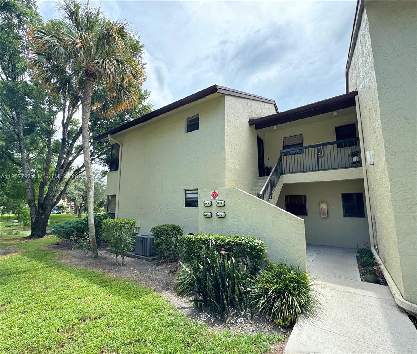 Property photo # 0