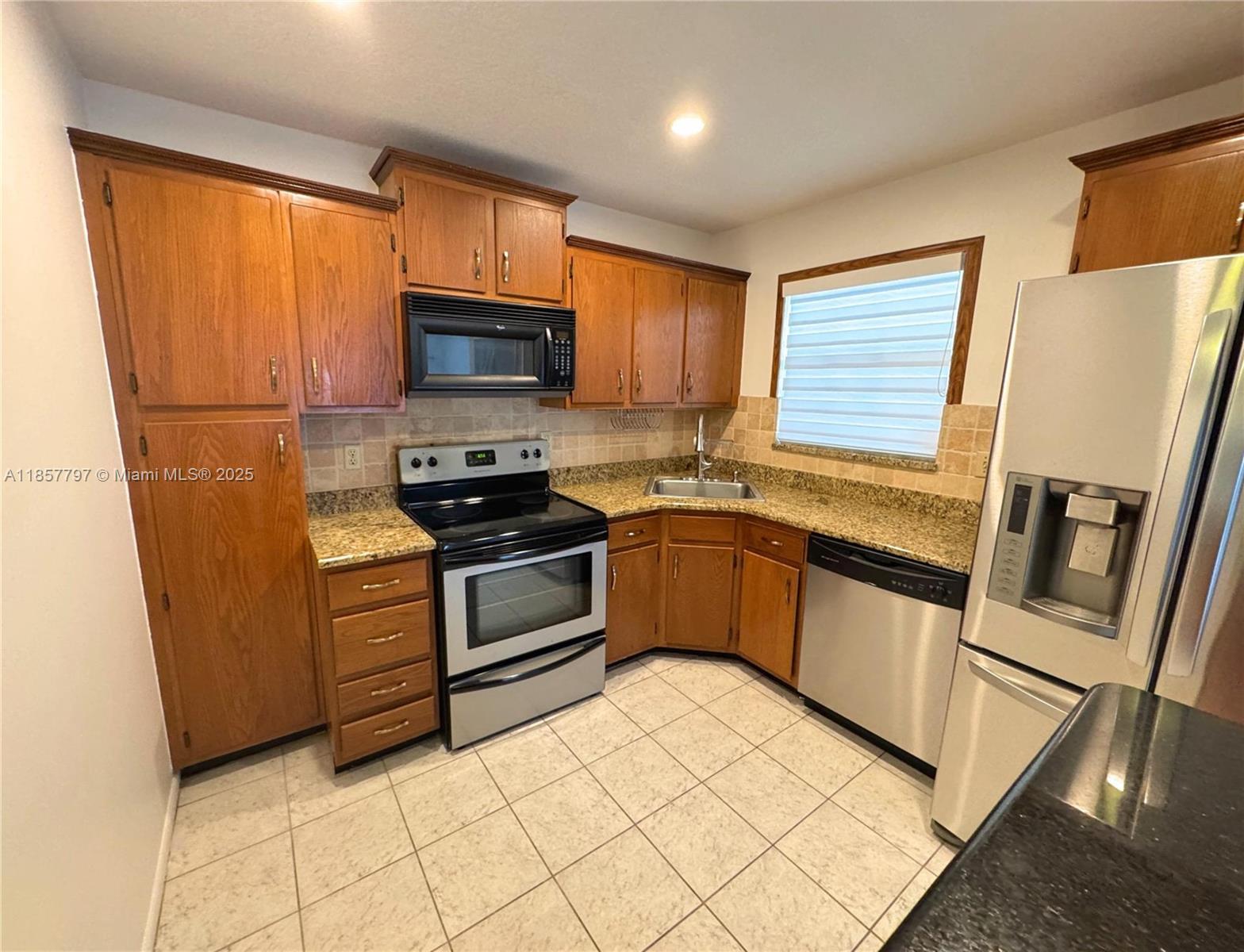 Property photo # 6