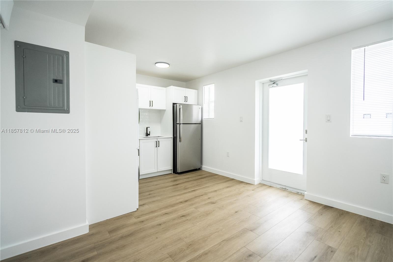 Property photo # 6