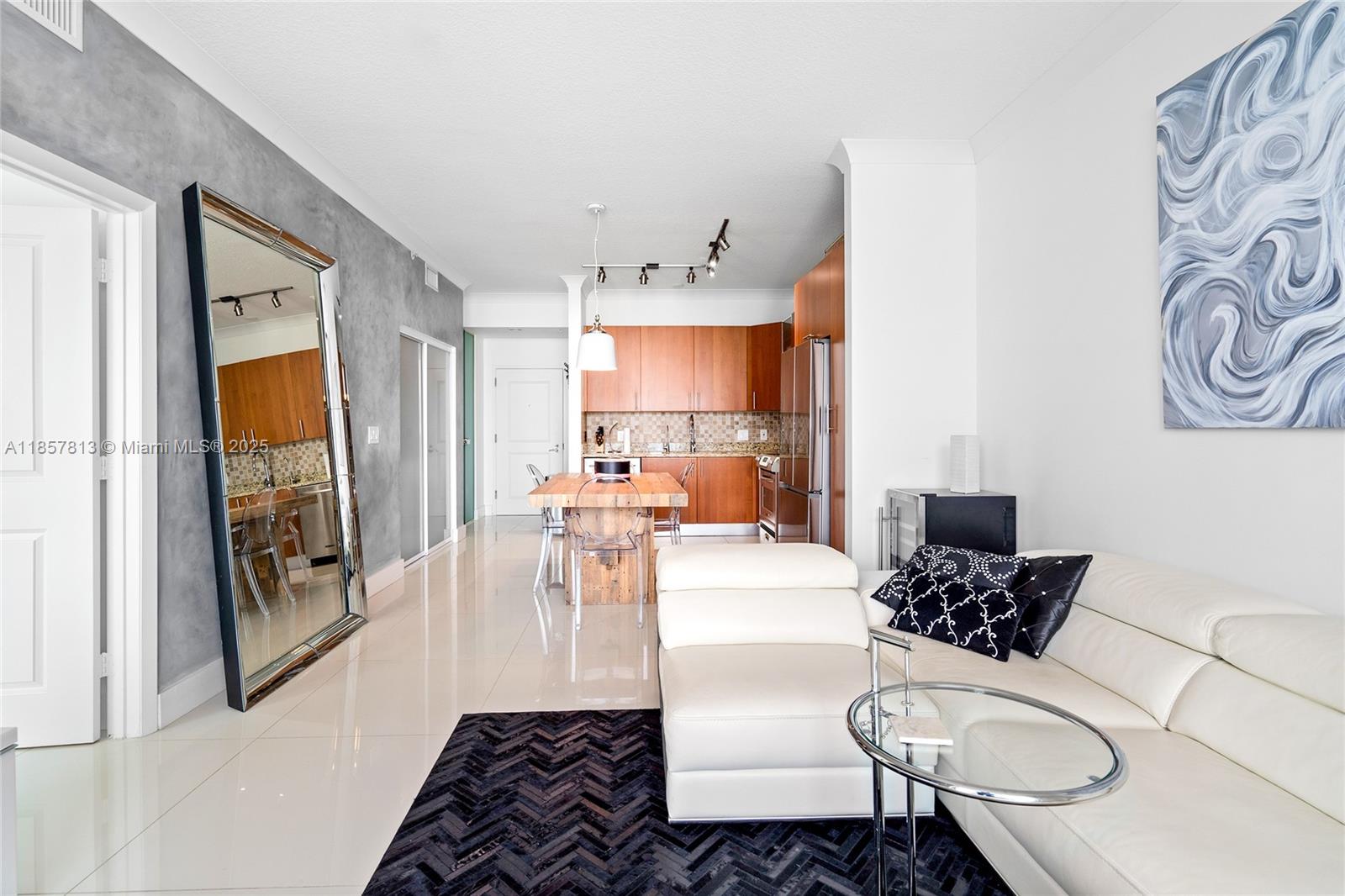 Property photo # 7