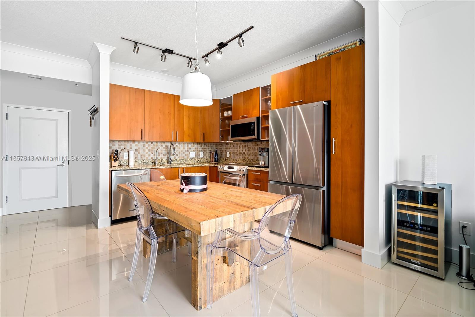 Property photo # 4