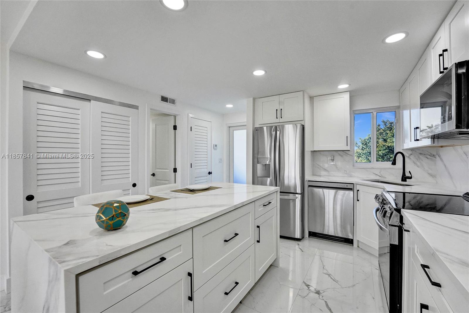 Property photo # 6