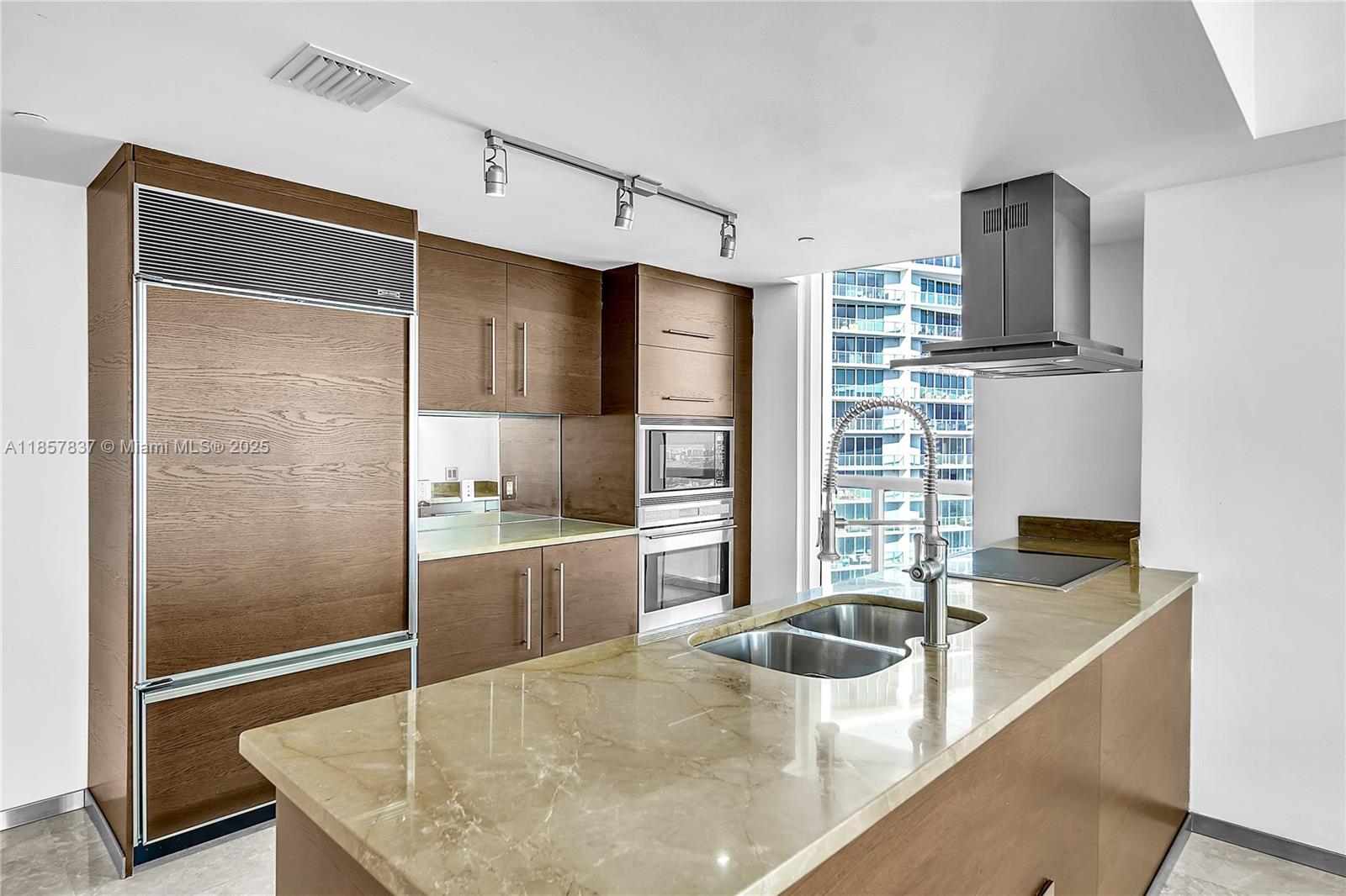 Property photo # 2