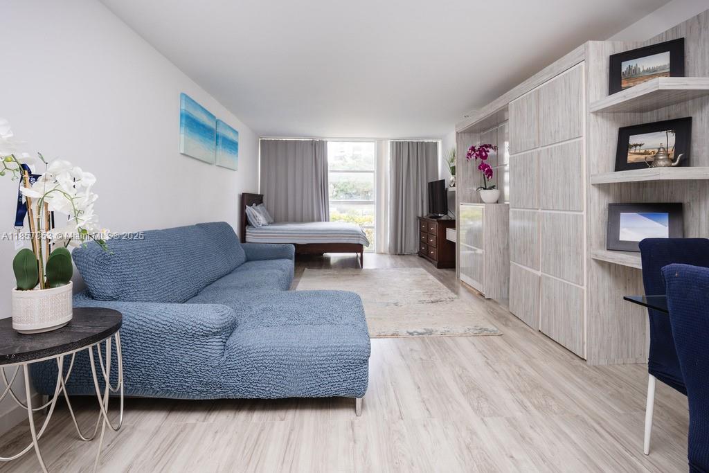 Property photo # 0