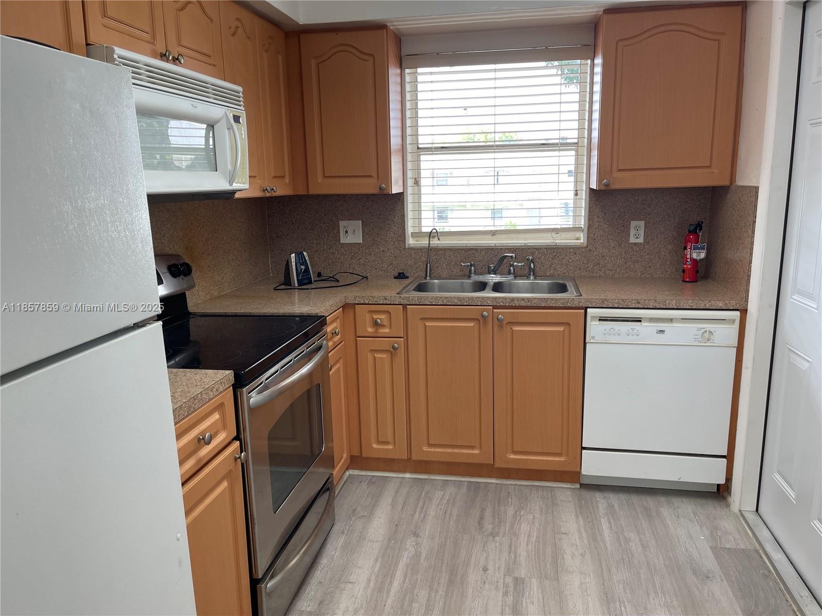 Property photo # 0