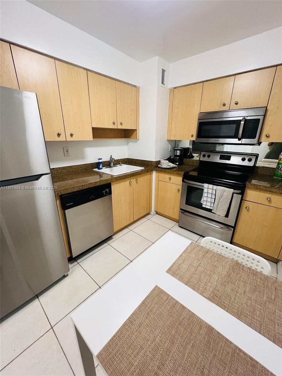Property photo # 9