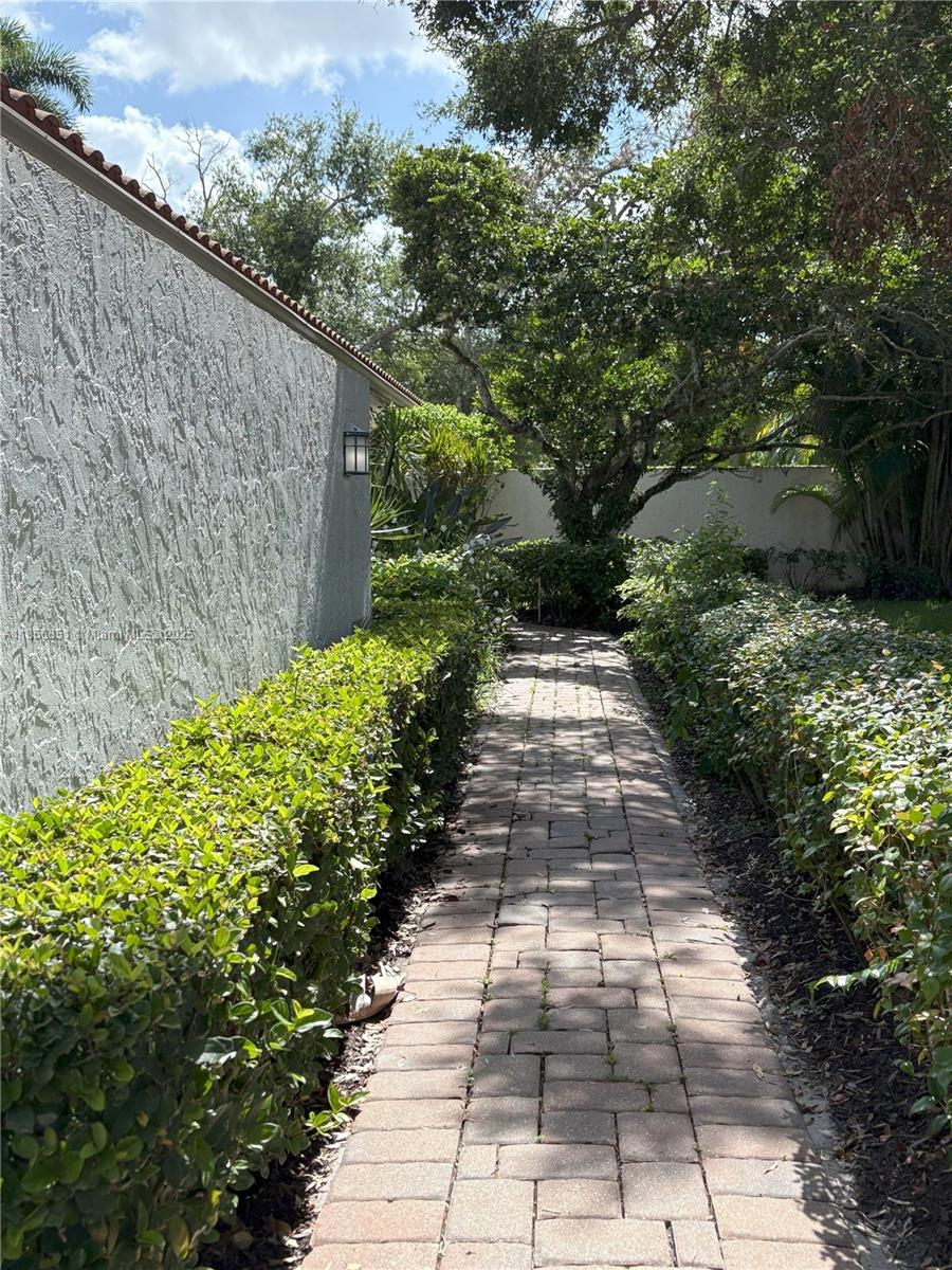 Property photo # 4