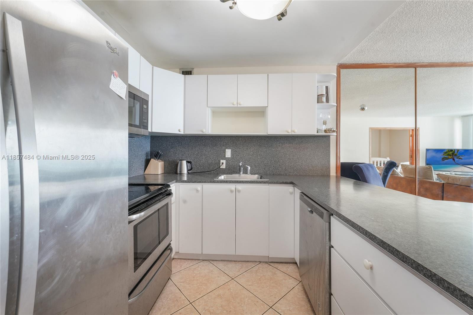 Property photo # 8