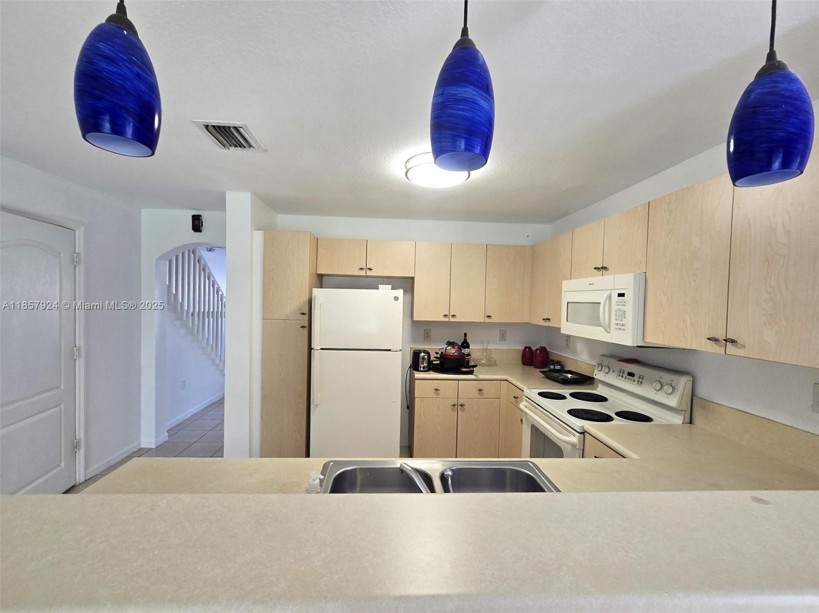 Property photo # 8