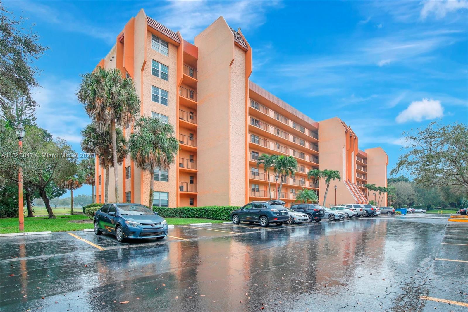 Rolling Hills Golf And