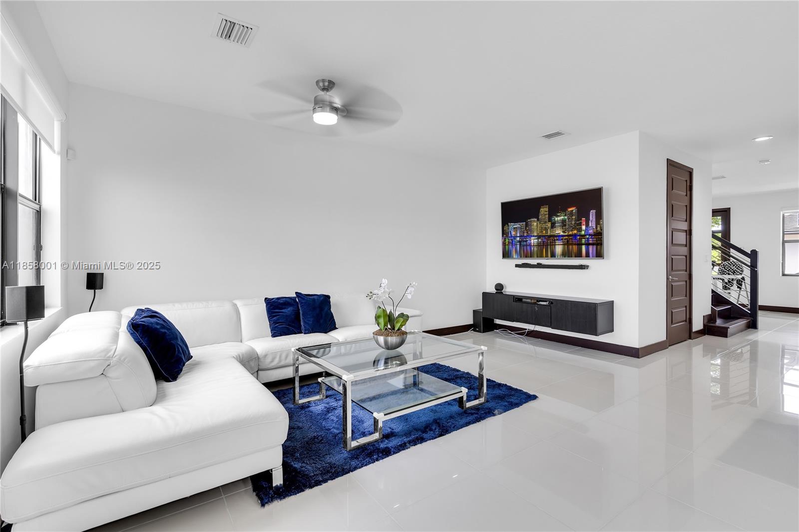 Property photo # 2