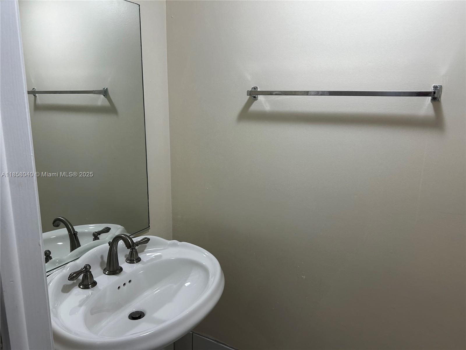 Property photo # 6