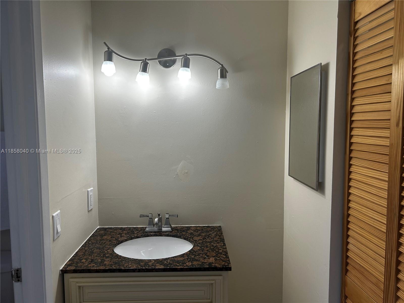 Property photo # 8
