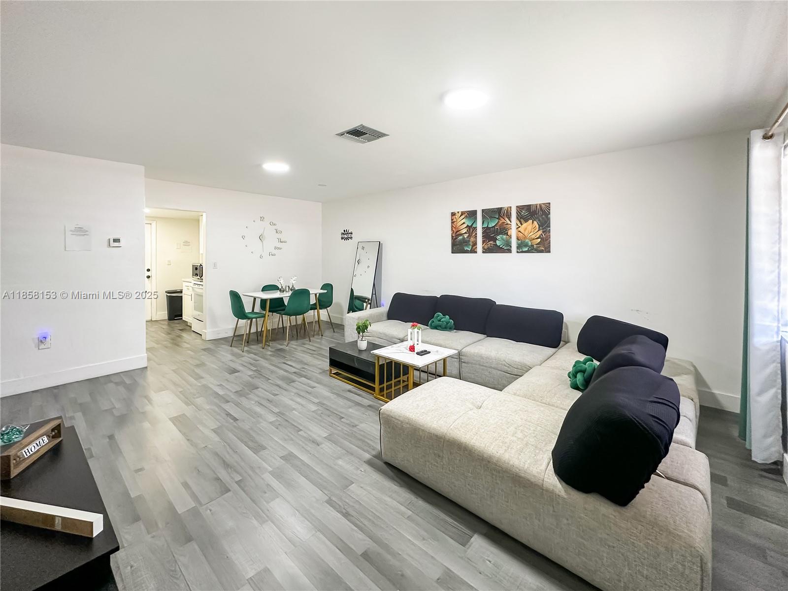 Property photo # 4