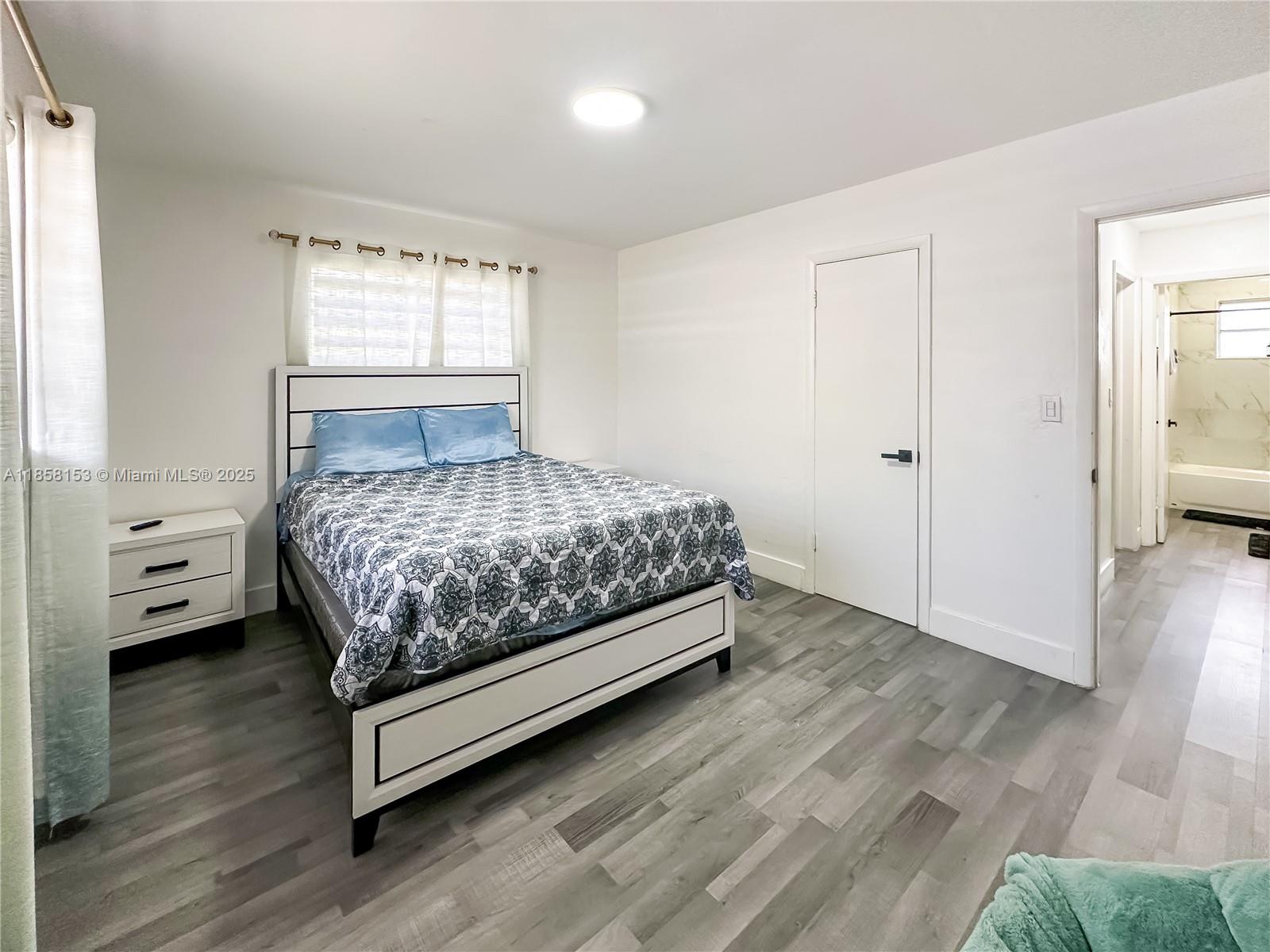 Property photo # 9
