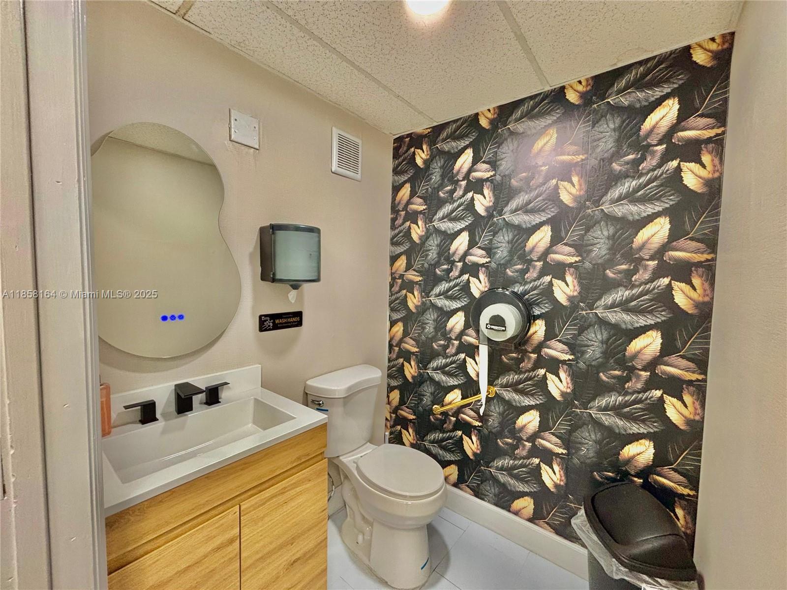 Full-Service Beauty Salon For Sale On 8th St