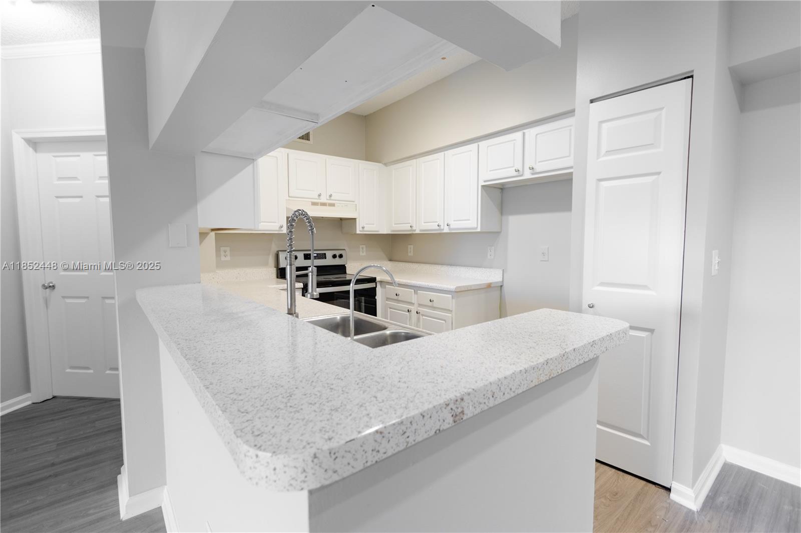 Property photo # 3
