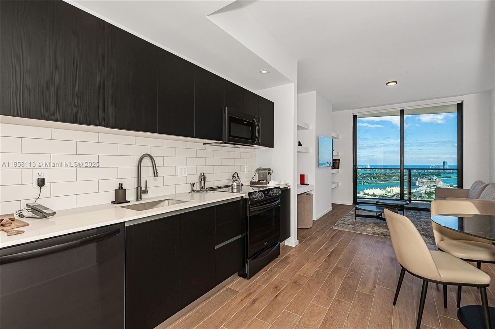 Property photo # 9