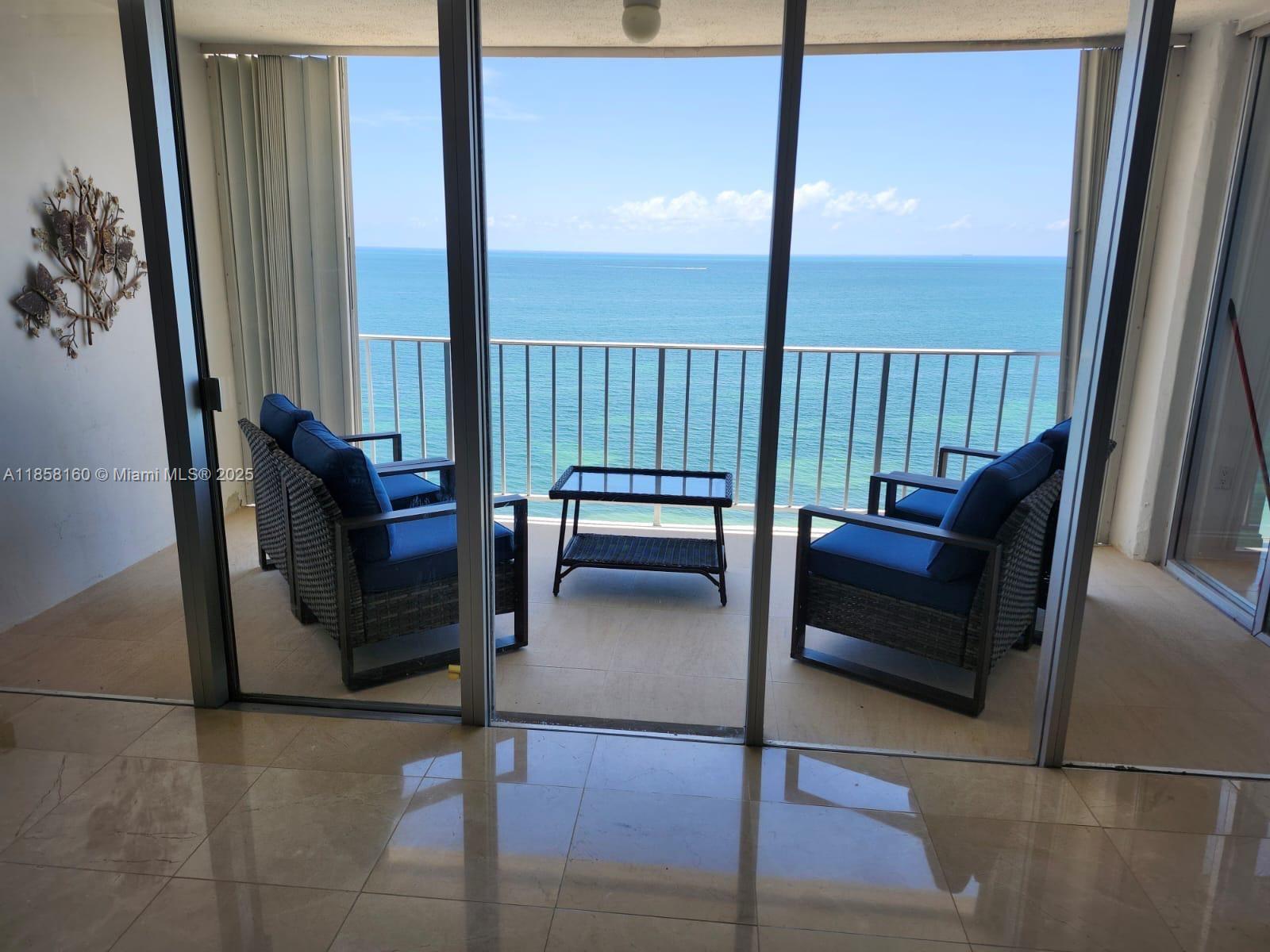 881 Ocean Dr #16F, Key Biscayne FL 33149