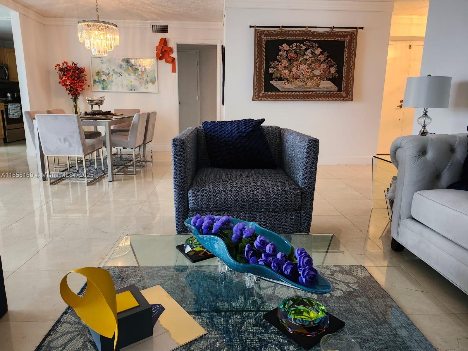 881 Ocean Dr #16F, Key Biscayne FL 33149
