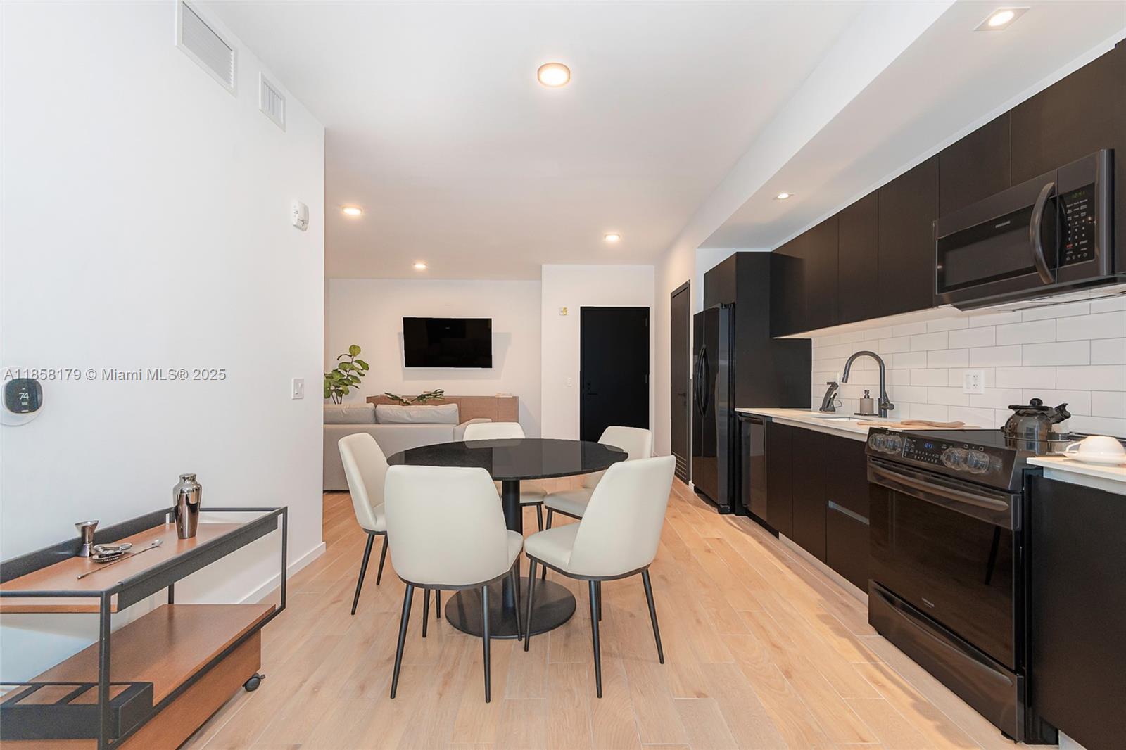 Property photo # 7