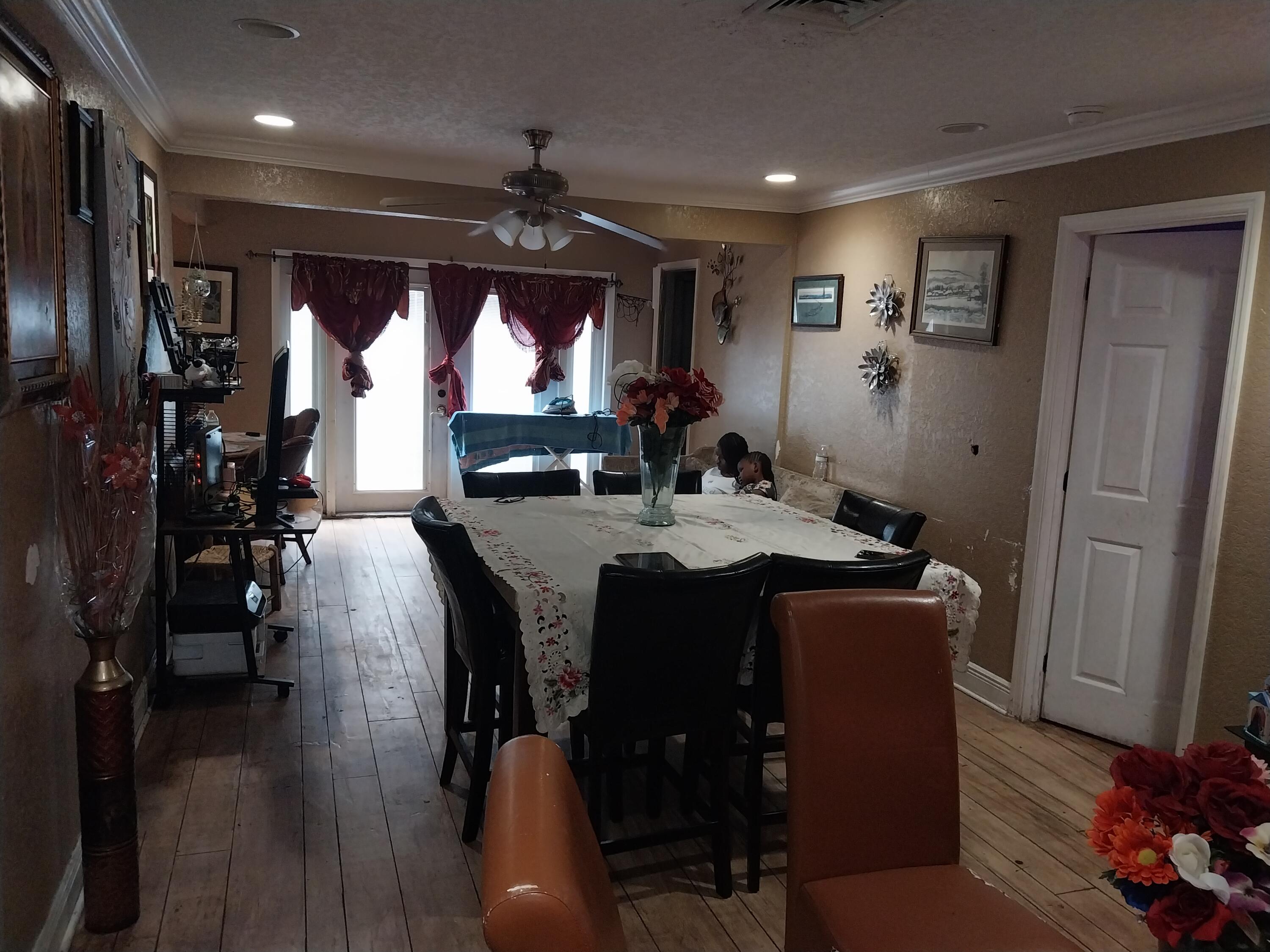 Gramercy Park Unit 4