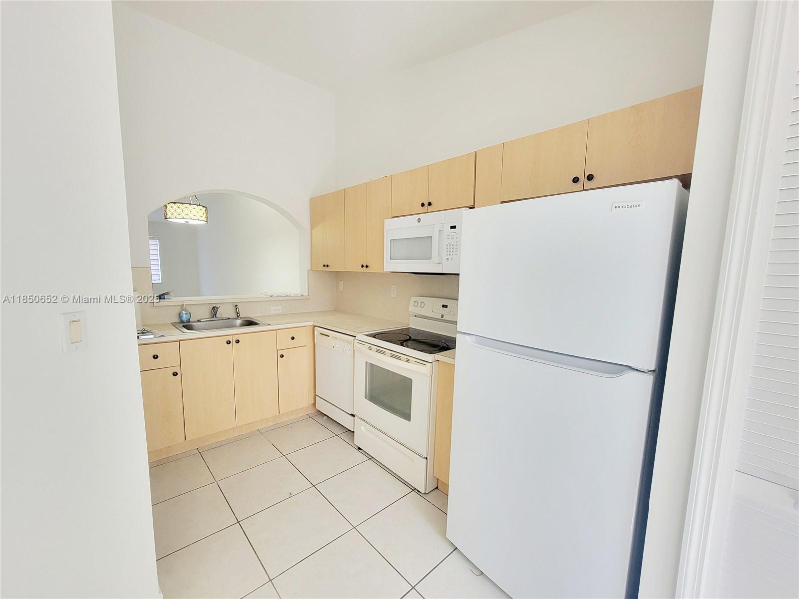 Property photo # 9