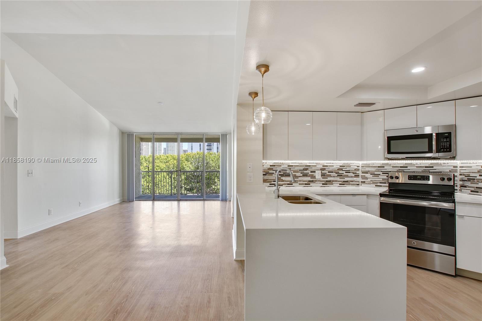Property photo # 0