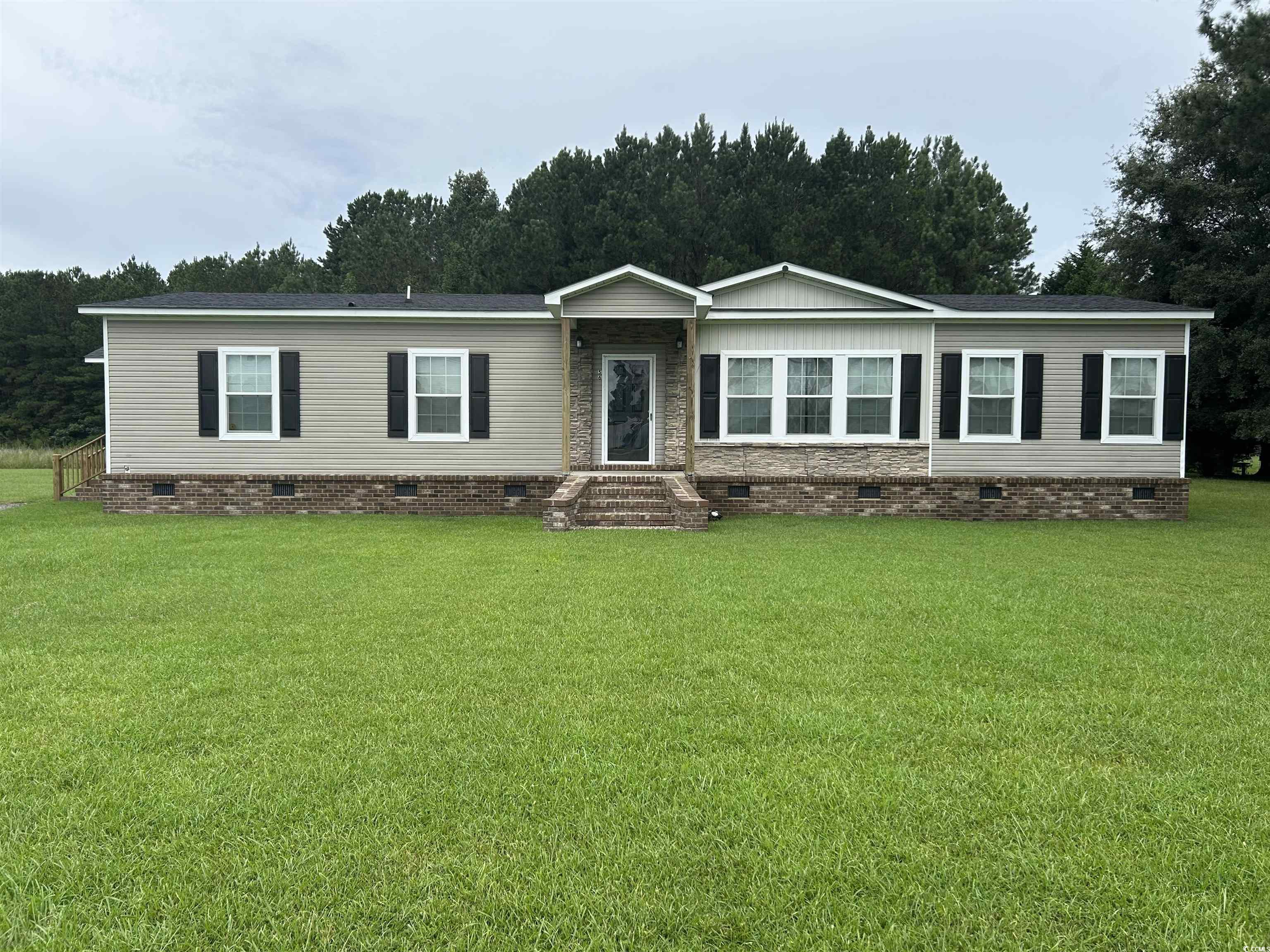 56 Joy Rd. Hemingway, SC 29554