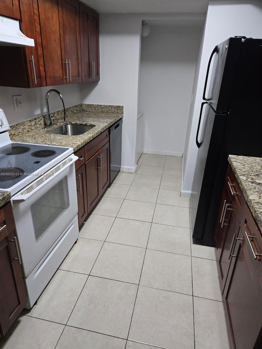 Property photo # 0