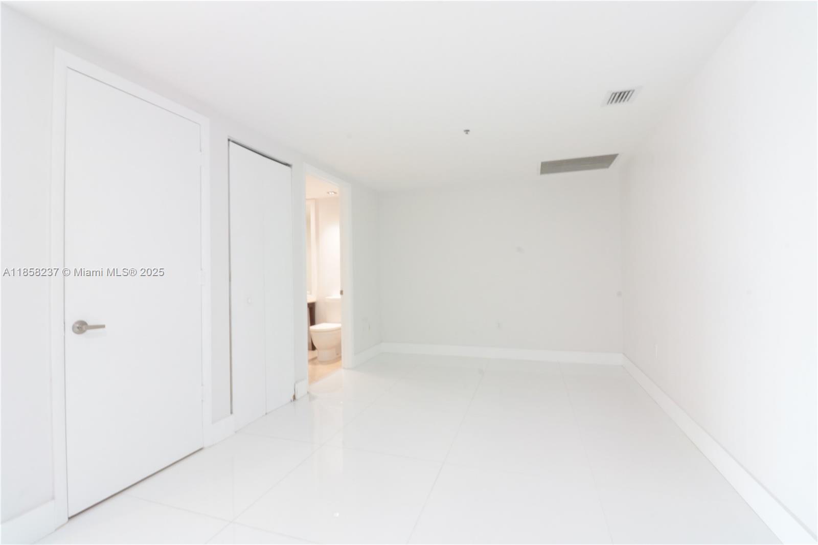 495 Brickell Ave #4005, Miami FL 33131