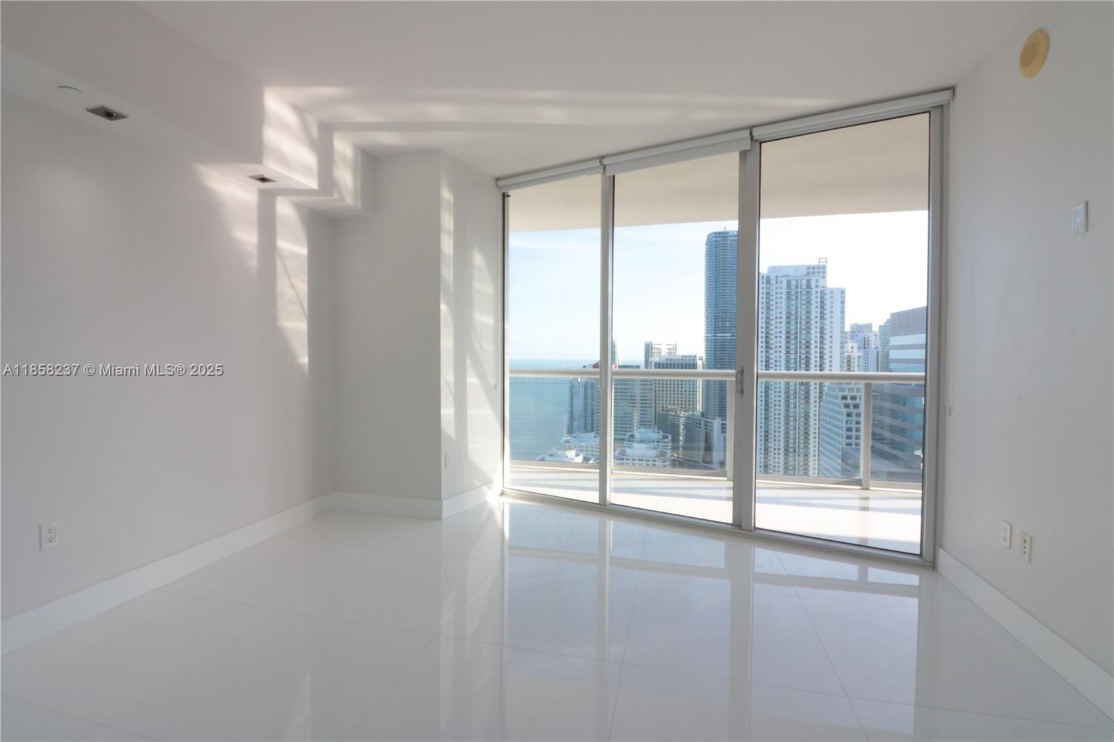 495 Brickell Ave #4005, Miami FL 33131