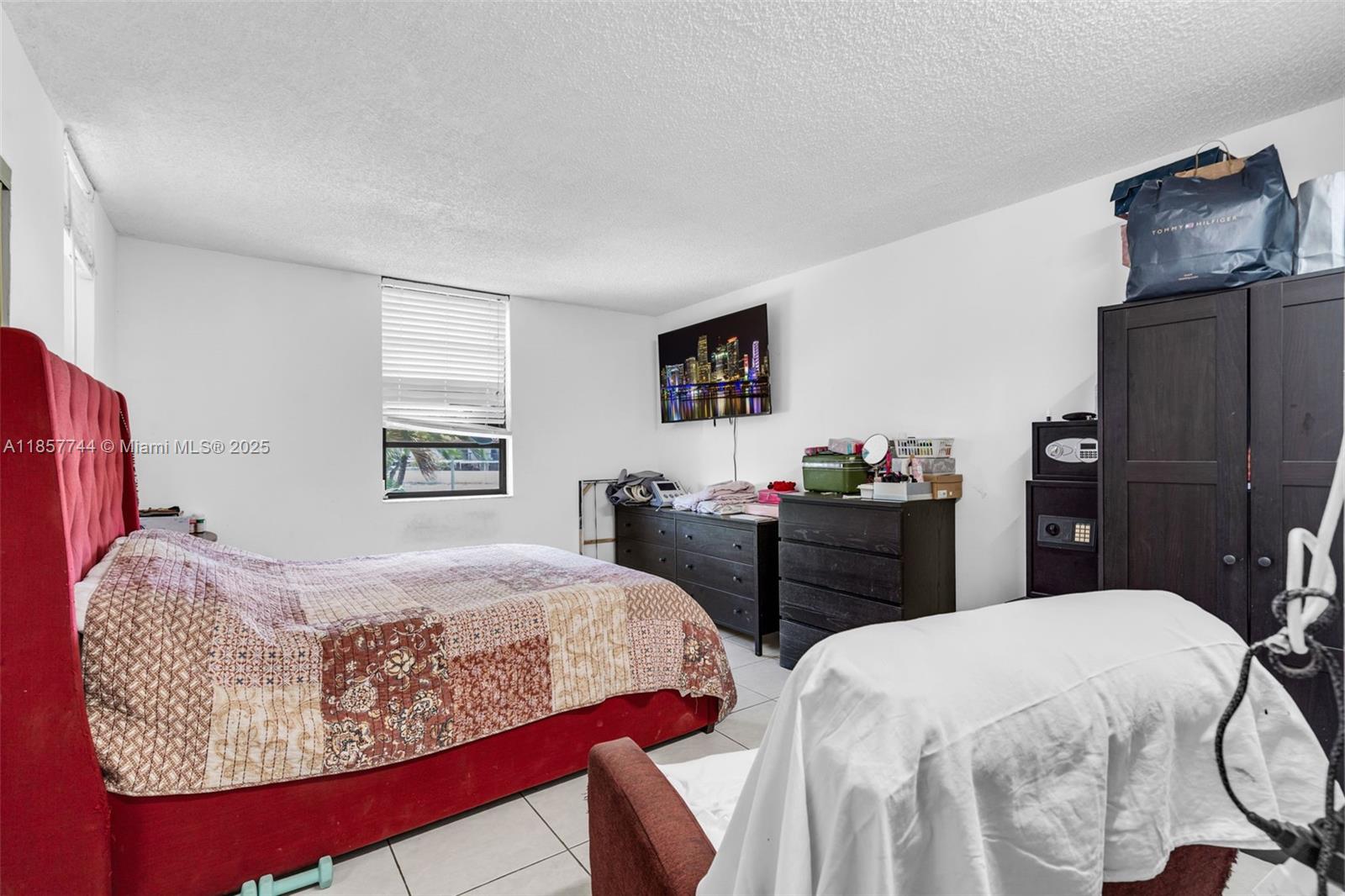 Property photo # 6