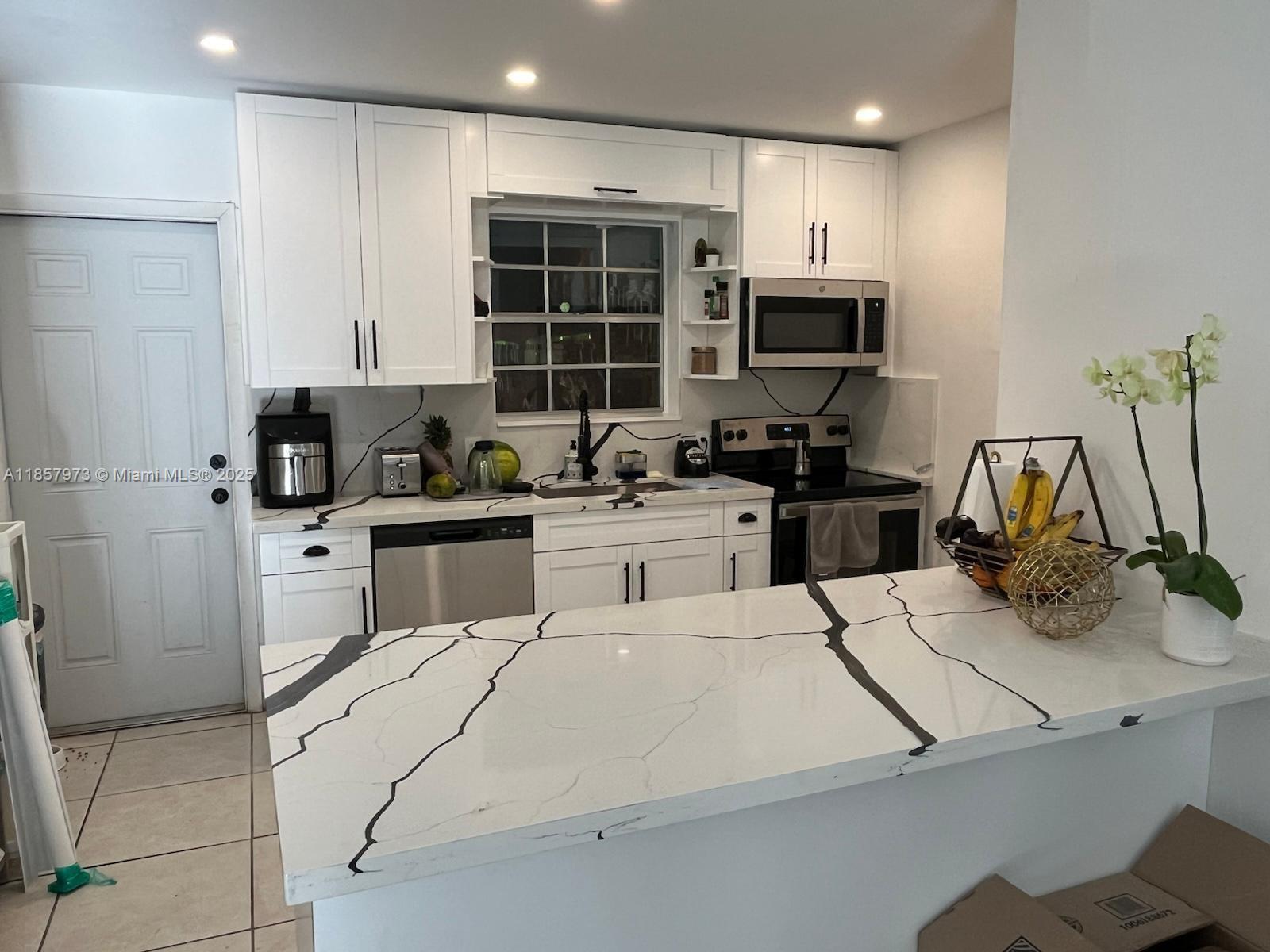Property photo # 4