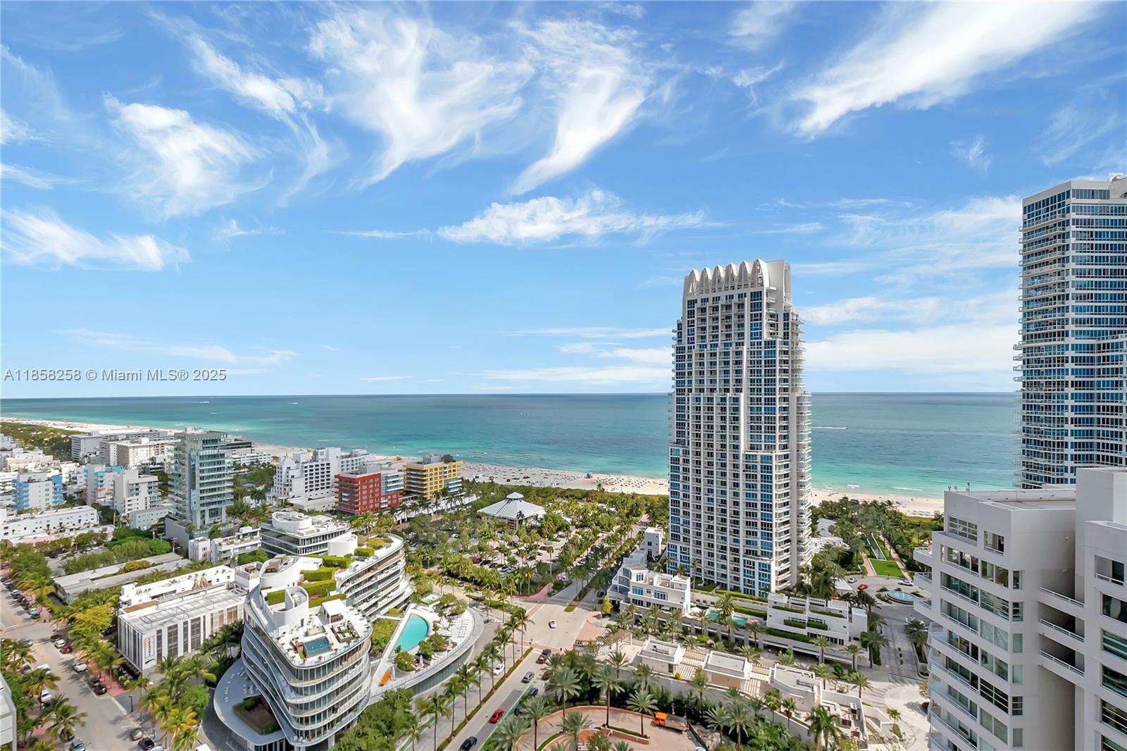 300 S Pointe Dr #2802, Miami Beach FL 33139