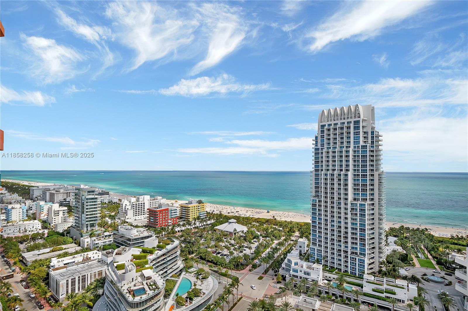 300 S Pointe Dr #2802, Miami Beach FL 33139