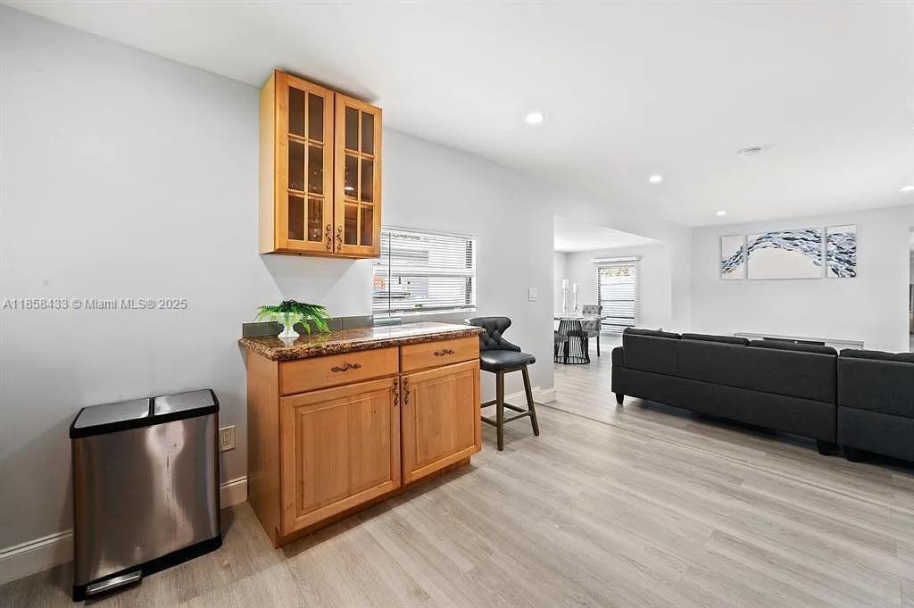 Property photo # 9