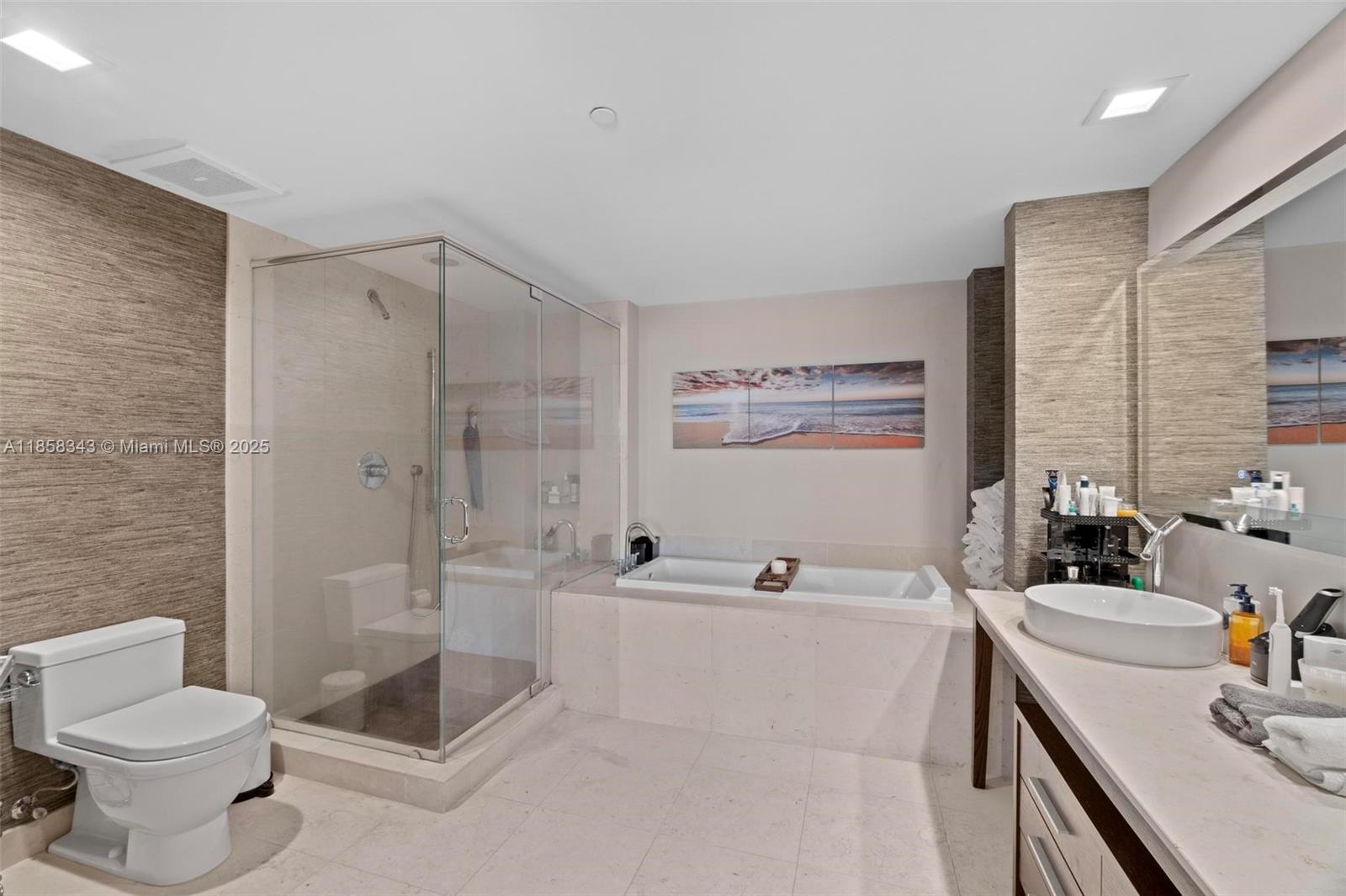 495 Brickell Ave #1903, Miami FL 33131