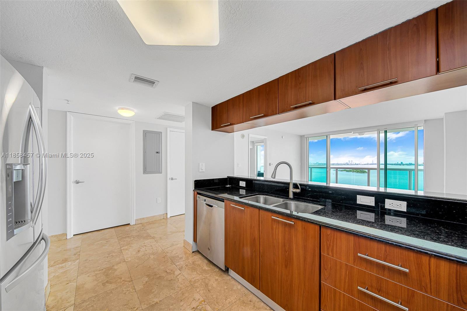 Property photo # 6